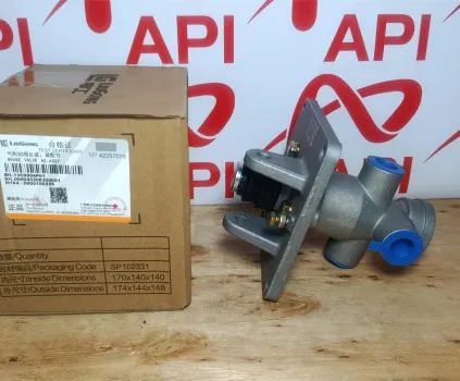 Cóc đạp thắng xe xúc lật Liugong ZL50CN