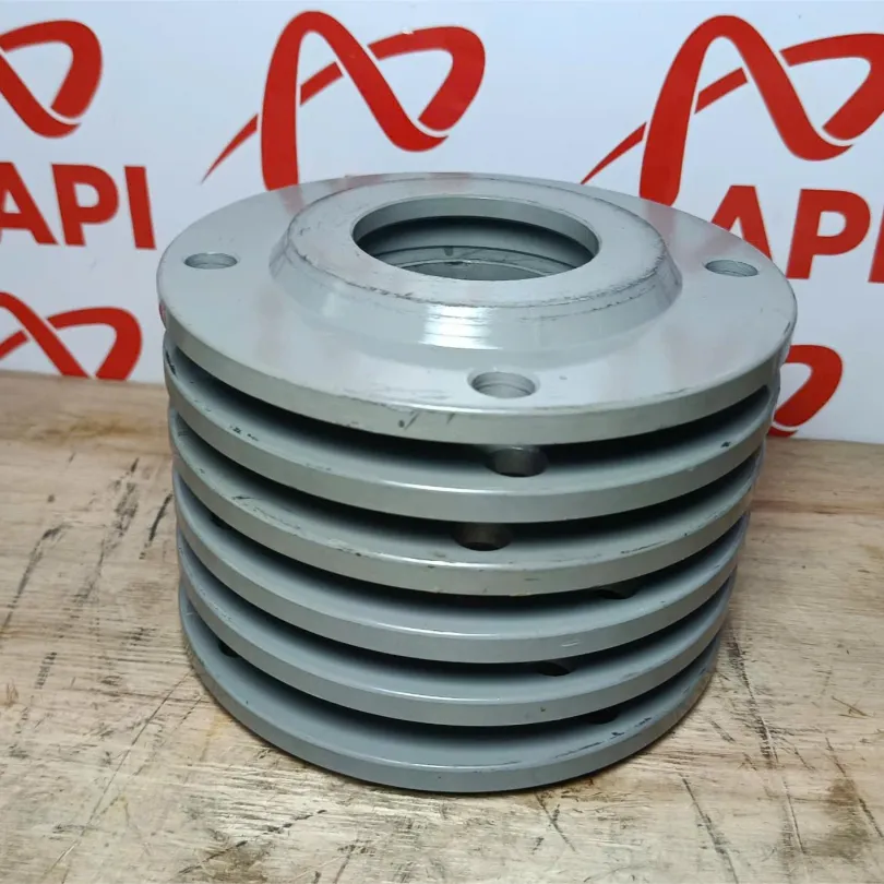 Mặt bích nối thân trên xe xúc Lonking 833