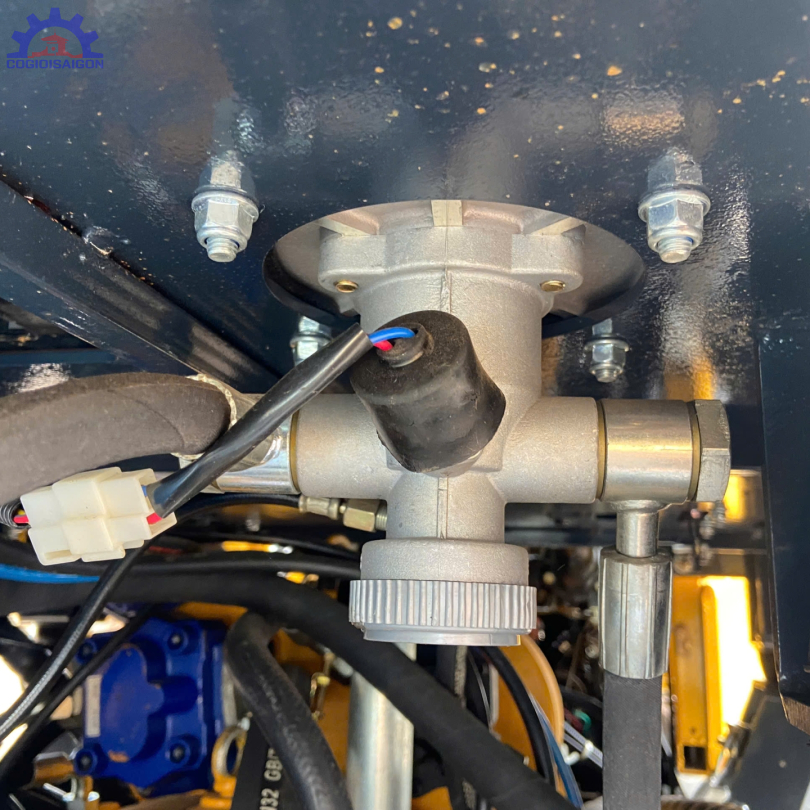 Máy Xúc Lật Kẹp Gỗ Shanyu T932K