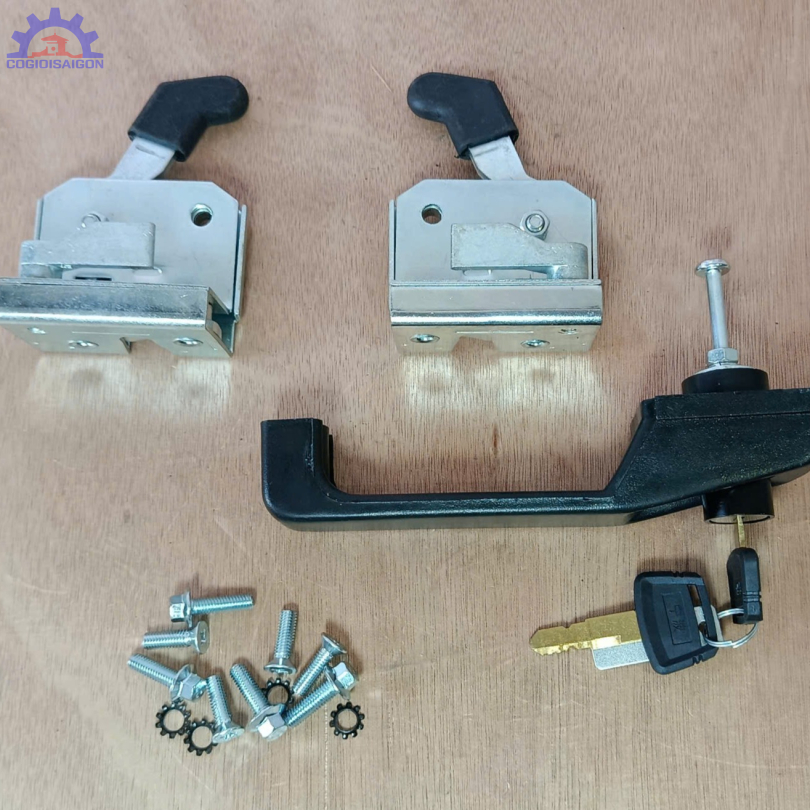 Bộ Khóa Cửa Cabin Xe Xúc Lật – Dễ Lắp, Có Sẵn Chìa