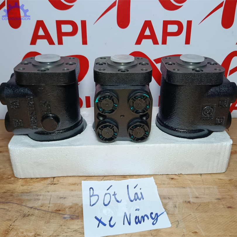 Bót lái xe nâng – Phụ tùng thủy lực quan trọng