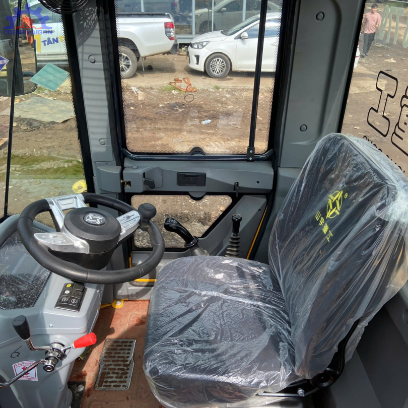 Máy Xúc Lật Kẹp Gỗ Shanyu T932K