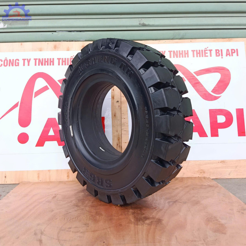 Lốp Đặc Xe Nâng 700-12