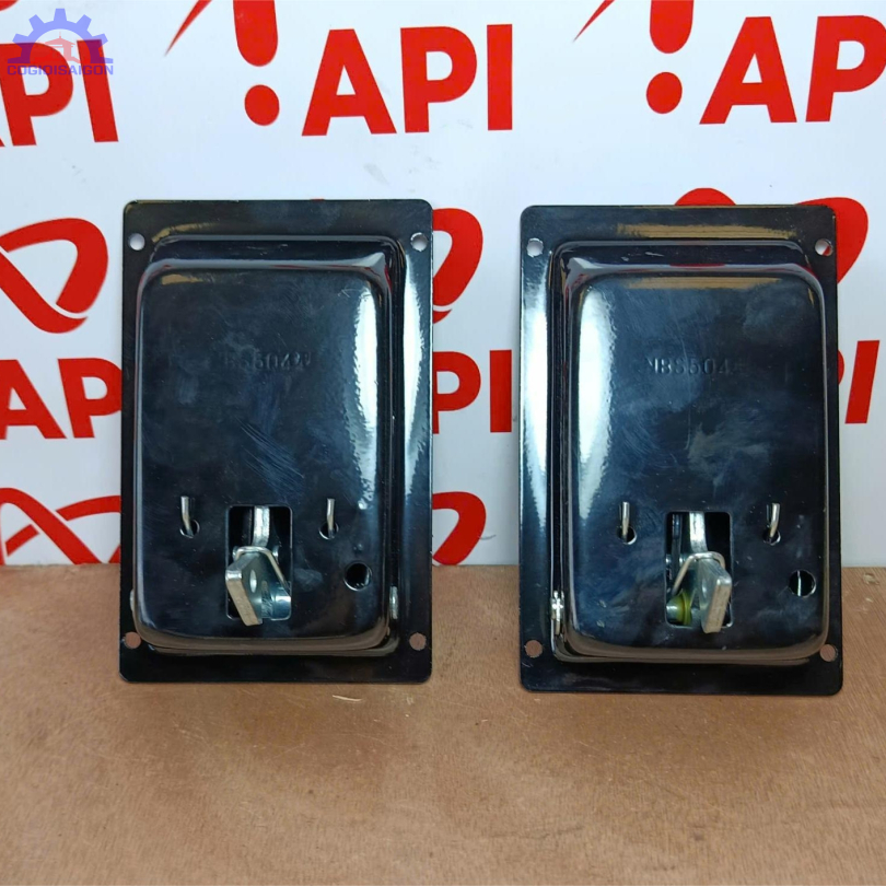 Tay khóa cửa capo Lonking