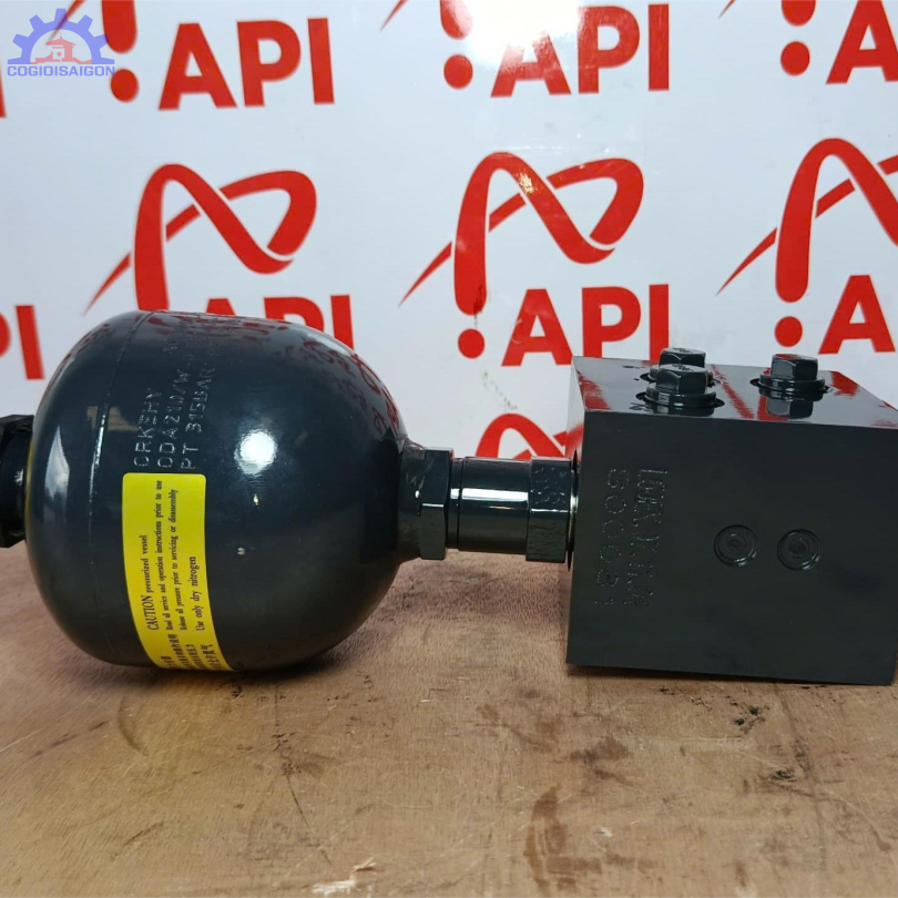 Van cung cấp dầu Lonking