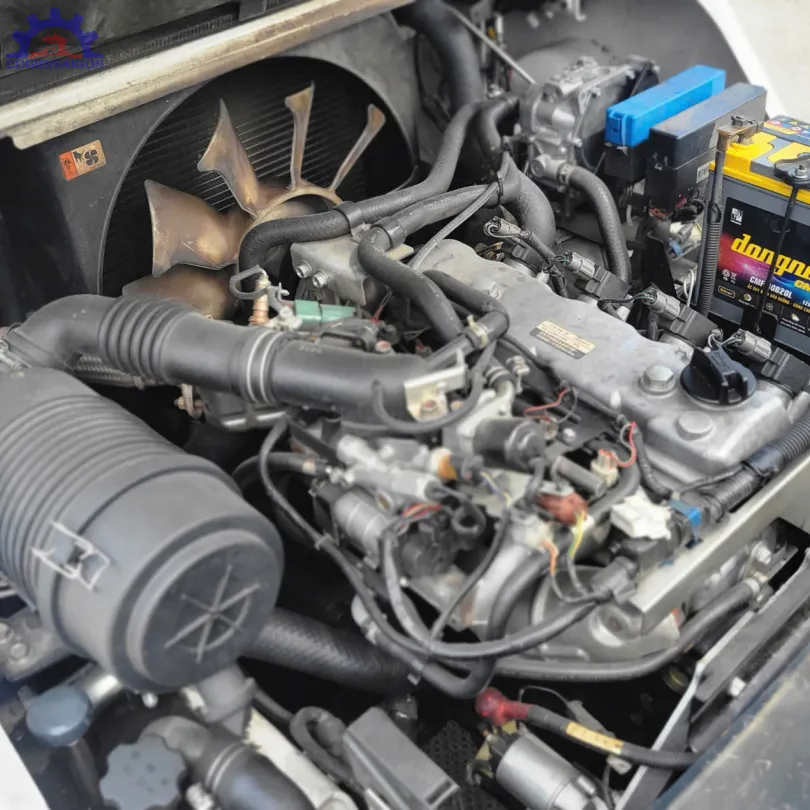 Xe nâng kẹp giấy tròn Unicarriers