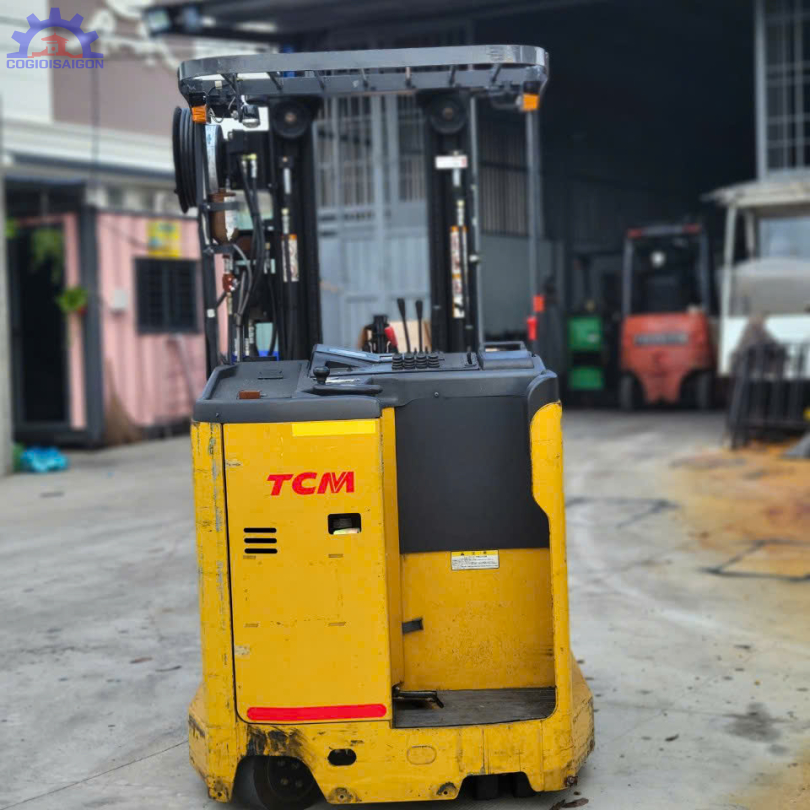 Xe Nâng Điện Nhật Cũ – Đứng lái, ngồi lái